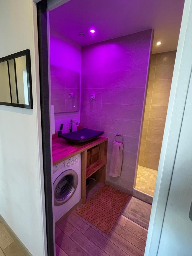 Guest Room "We Are With You In This Flat" Strasbourg Extérieur photo
