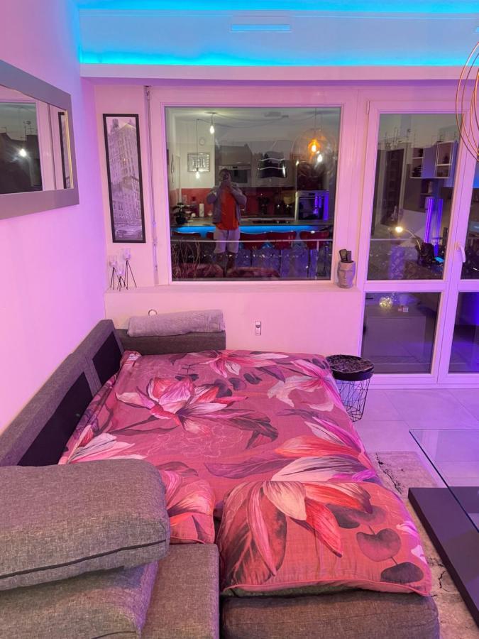 Guest Room "We Are With You In This Flat" Strasbourg Extérieur photo